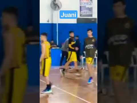 Básquet limpiando cancha- 11/10/23