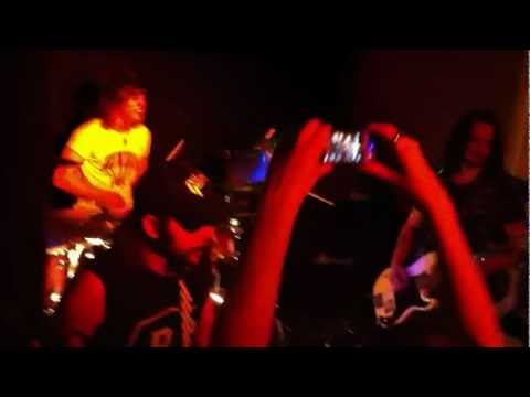 Bent to fly LIVE at Club Helldorado