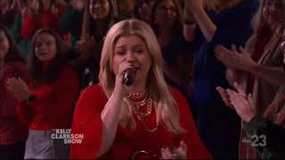 Kelly Clarkson sings &quot;Run Run Rudolph&quot; Chuck Berry Cover Live Concert 2019 HD 1080p