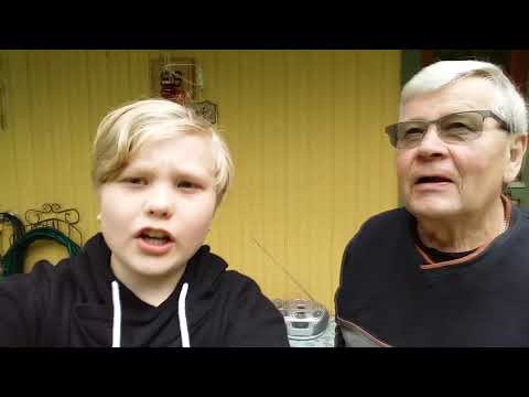 Iskä rageaa erittäin pahasti kun sitä pränkätään!!!