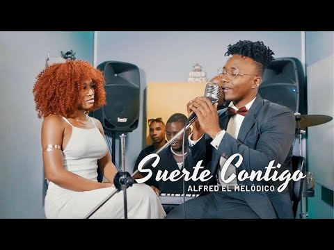 Alfred El Melódico - SUERTE CONTIGO (Official Video) | Salsa Urbana