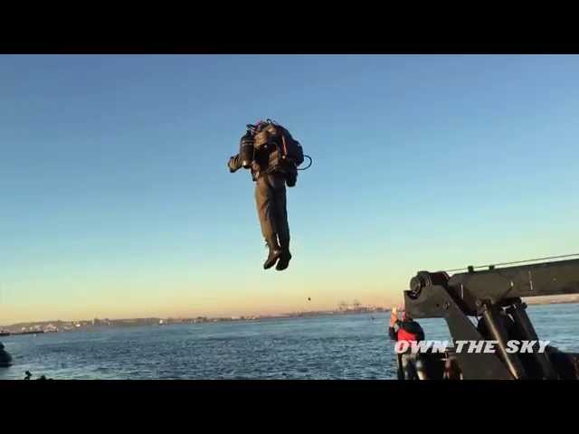 Watch a guy fly around the Statue of Liberty in a jetpack because we ...