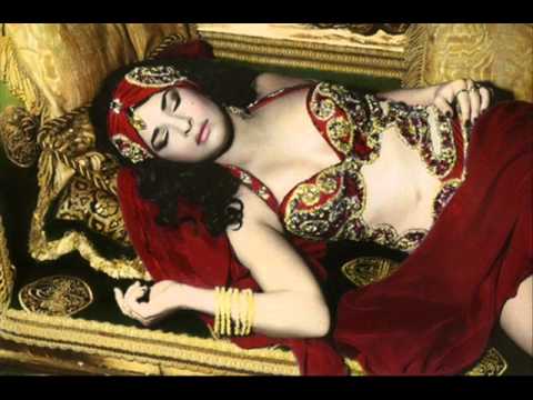 download lagu mp3 mp4 Natacha Atlas Maktub, download lagu Natacha Atlas Maktub gratis, unduh video klip Natacha Atlas Maktub