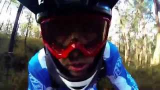 preview picture of video 'Downhill Mountain Bike Pista Laundos #6 - GoPro Frontal (HD)'