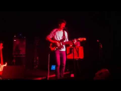 Weirdo!Genius 'Baby' - Live for Abstract @ Le Gibus (12-10-2013)
