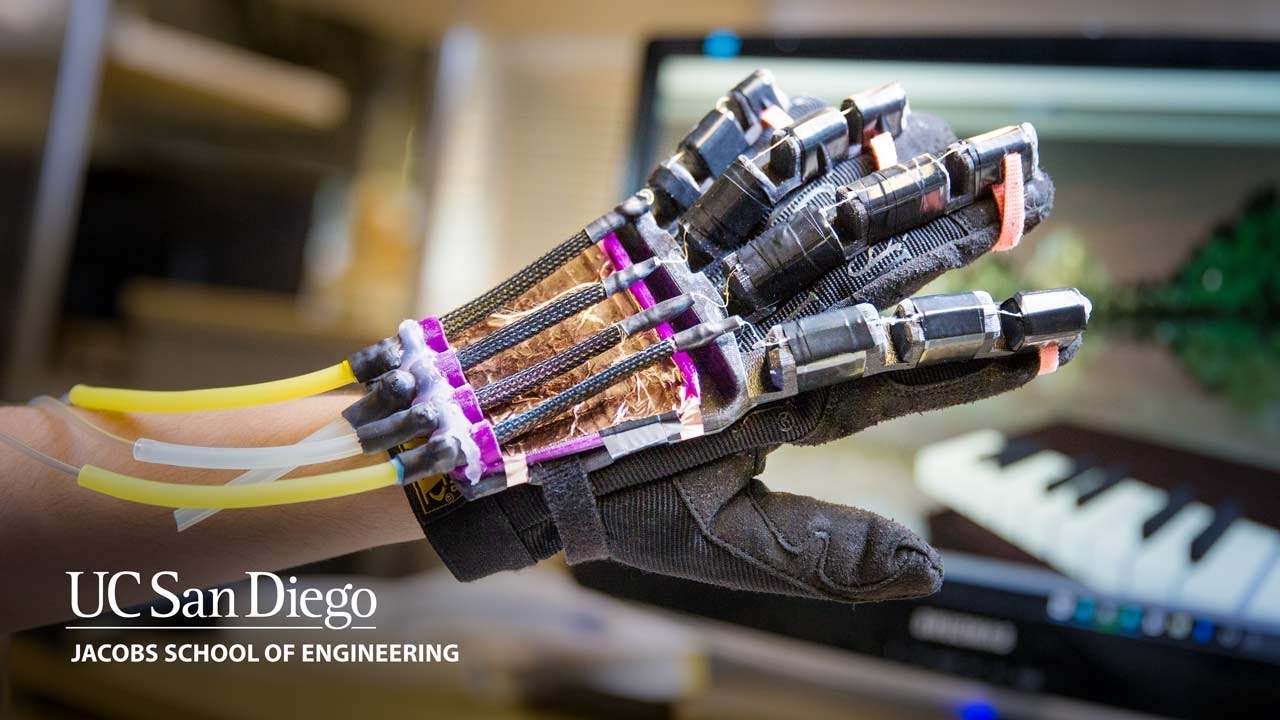 Созданы «роботизированные» перчатки, позволяющие потрогать виртуальную реальность. Фото.