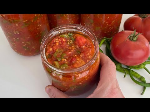 Tomatoes and peppers are stored in this way for 2 years without spoiling.