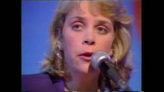 This shirt - Mary Chapin Carpenter - live
