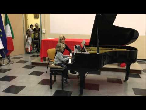 elijah 5 anni suona khachaturian :studio