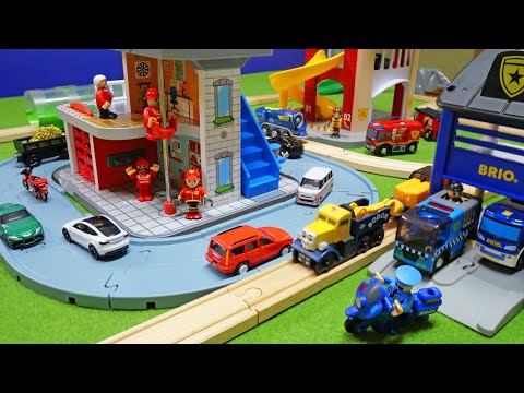 Brio Fire Station & Police Station Story ☆ Working Vehicles' Jobs