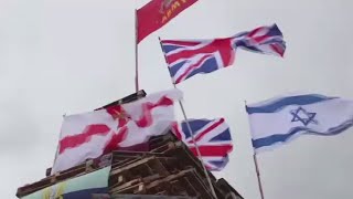 ¿PORQUE LOS CATOLICOS DE IRLANDA DEL NORTE ESTAN QUEMANDO BANDERAS ISRAELIES?