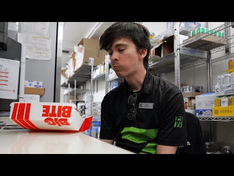 Day in the life working a dead end retail job at 30