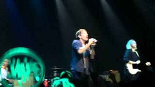 Nate Ruess with Korean fans _Great Big Storm