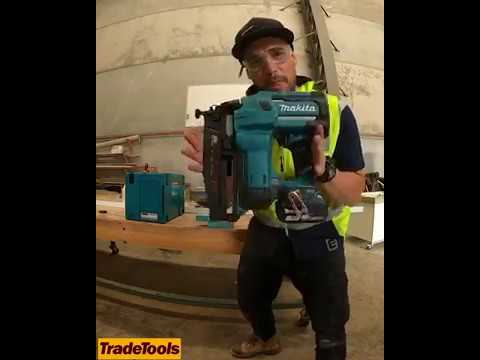 MAKITA akumuliatorinė viniakalė DBN600Z 18V 25-64mm be akumuliatoriaus ir kroviklio video