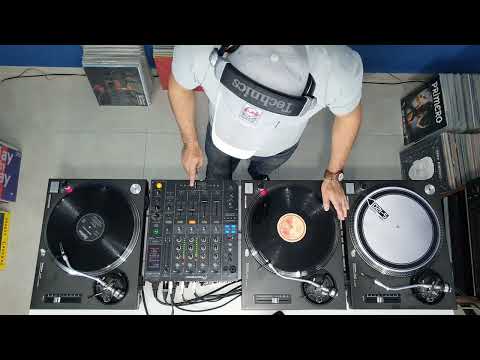 Dj ChoocK   Italo Disco & Hi NRG Forever VI Black Kisses