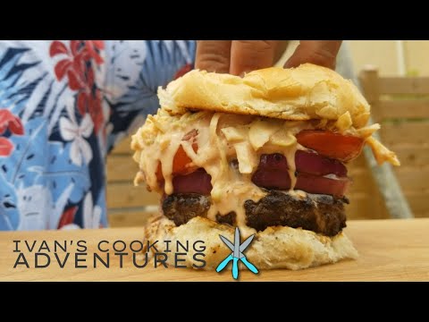 Street Burger Hamburger ║ Dominican Chimichurri ║ Chimi Dominicano done right ♥♥♥