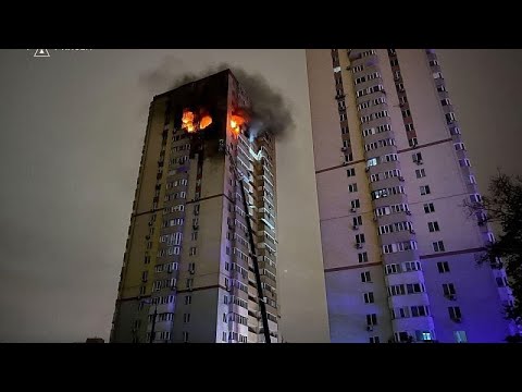 Mindestens ein Toter und mehrere Verletzte nach russischem Drohnenangriff auf Kiewer Wohngebäude