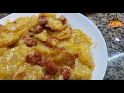 HUEVOS REVUELTOS con CHISTORRA y QUESO