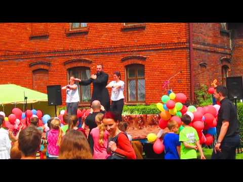 Pyskowice - 31.05.2015 - Festyn przy kościele św. Mikołaja - Macarena