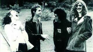 Parado en medio de la vida. -  Serú Giran.