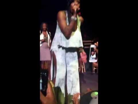 Fantasia Lose to Win performed in Charlotte w/ a surprise visit from Leandria Johnson