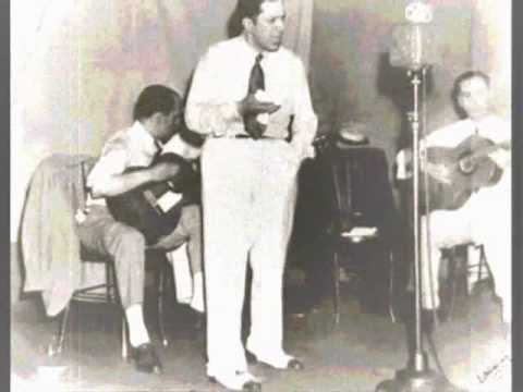 Carlos Gardel canta "Mis Flores Negras" año 1922