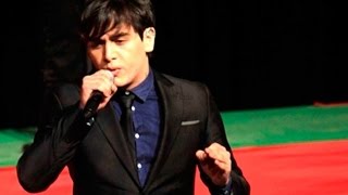 Julián Figueroa canta El velador en vivo