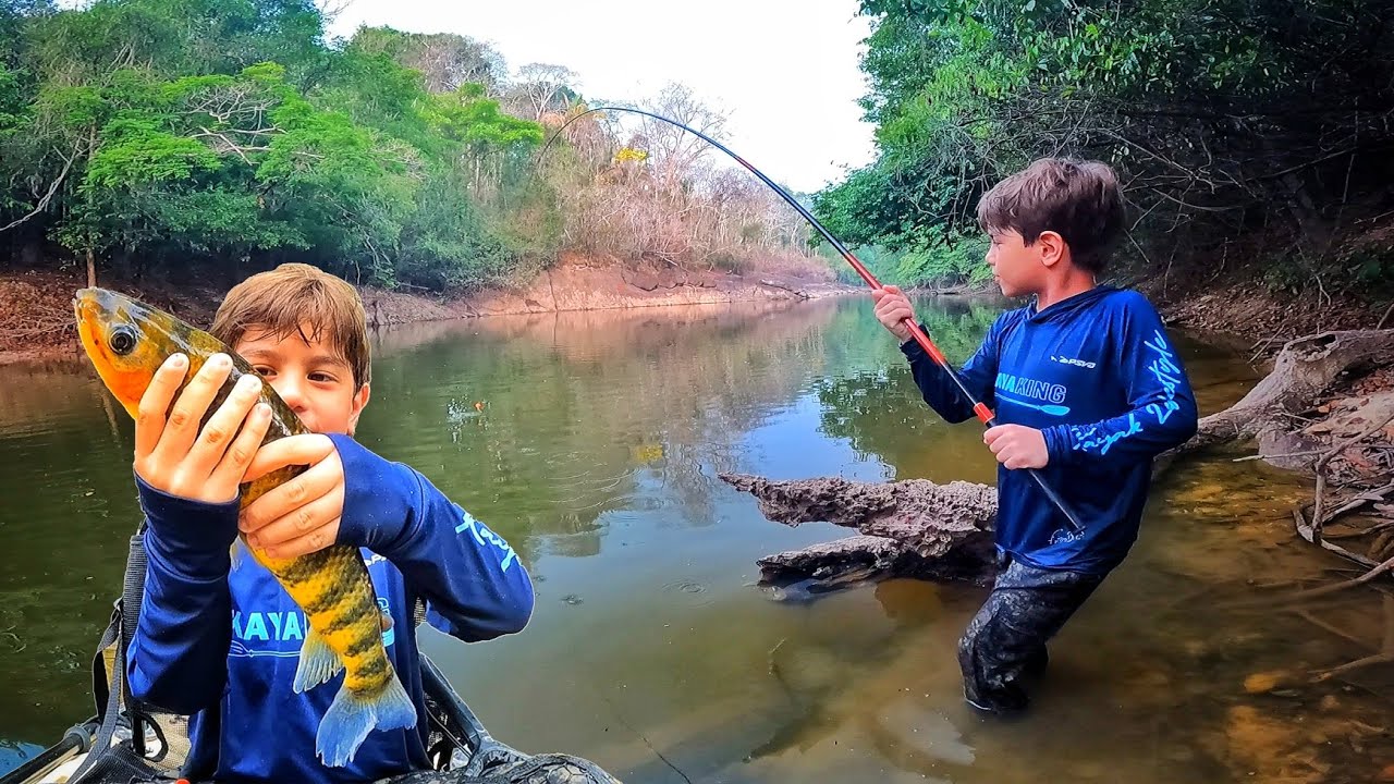 NÃO DÁ TEMPO AFUNDAR O MILHO!!! SÓ PIAU GIGANTE, A VARINHA DE MÃO CANTOU COM FORÇA...  Pescaria.