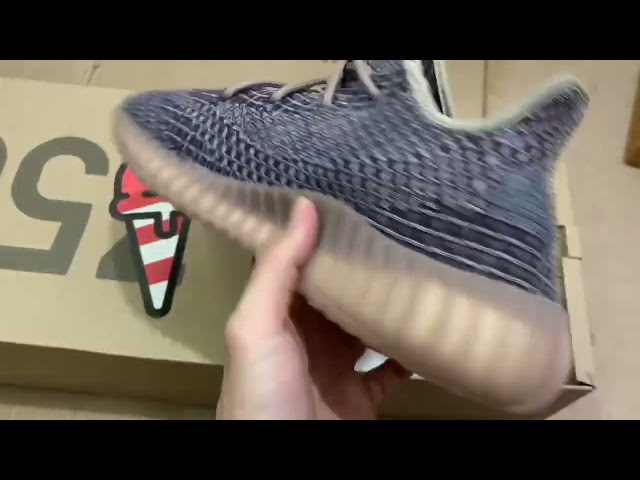 Yeezy 350 v2 FADE