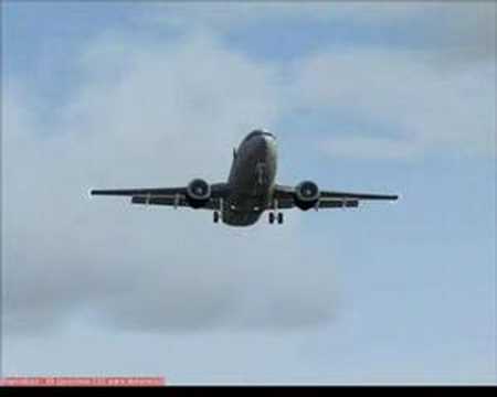 B733 MPD landing at LEMG Rwy31