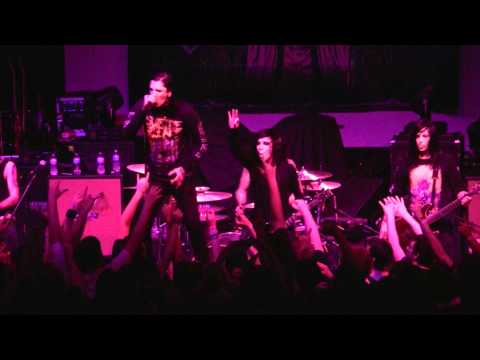 2011.04.19 Motionless in White - Dragula (Live in Bloomington, IL)
