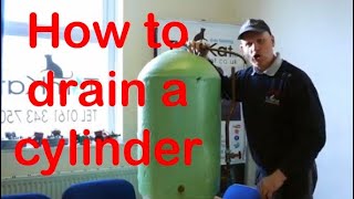 HOW TO DRAIN A CYLINDER (not a tank) using siphonic action with a hose pipe also covers drain cocks
