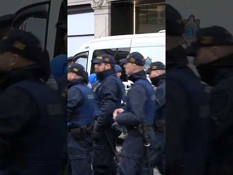 Public Order Unit don't mess around. #Garda#Ireland#Police#Dublin#Gardaí#Protest#O'connellSt