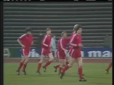 ECC 1981-82. Quarter-finals. Bayern München - FC Universitatea Craiova. Highlights.