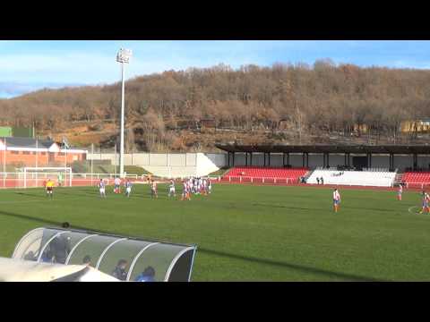 Atlético Bembibre 3 - La Bañeza 1 (Gol de Joshua de penalti, 2-0)