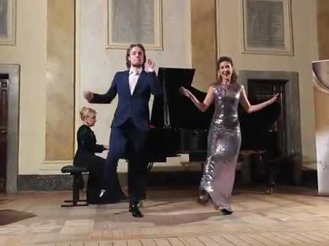 Śpiewają: HANNA OKOŃSKA i ŁUKASZ RATAJCZAK przy fortepianie RENATA ŻEŁOBOWSKA ORZECHOWSKA