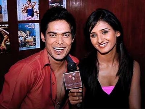 download lagu mp3 mp4 Shakti Mohan And Kunwar Amar Relationship, download lagu Shakti Mohan And Kunwar Amar Relationship gratis, unduh video klip Shakti Mohan And Kunwar Amar Relationship
