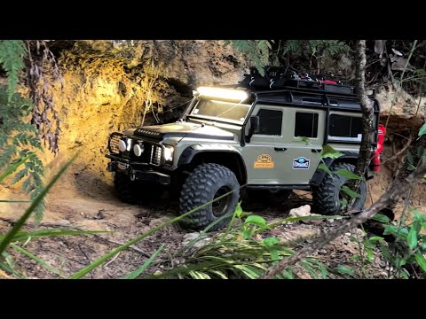 Land Rover Defender | Traxxas Trx4 | Rc Crawler 1/10 | Forest Trail