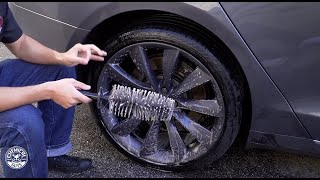 Sticky Gel Citrus Wheel Cleaner 16 oz Spray Bottle - video thumbnail 3