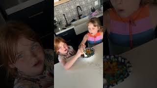 CEREAL BOWL FRiENDS!! Adley &amp; Clair take a SNACK BREAK from EXPLORiNG PiRATE iSLAND!! #shorts