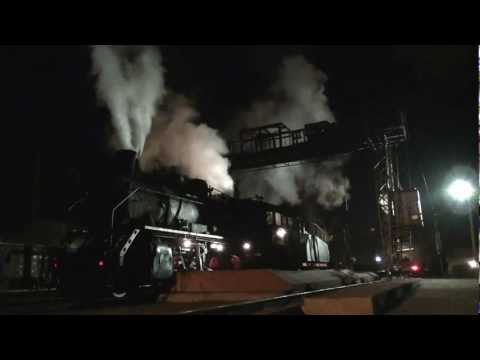 China steam, Pingzhuang, Mar.2, 2012, two SYs at night yard.