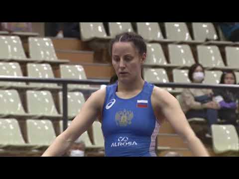 Final 5-6 WW - 50 kg: M. VYNNYK (UKR) v. D. LEKSINA (RUS)