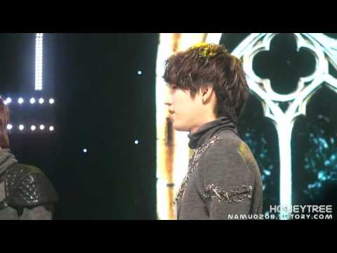 [Fancam] - 110929 - Woohyun 'Paradise' @ Ӎ!Cσůɳʈdσůɳ (cσmeBαcƙ Sʈαgę)