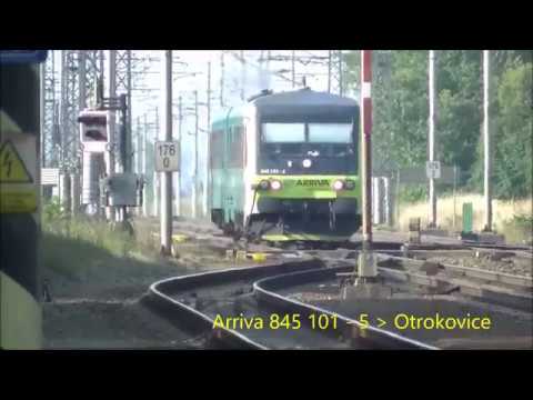 Vlaky na trati 330 - 17. 8. 2017