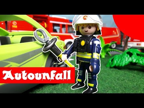 Schwerer Autounfall - Playmobil Polizei Feuerwehr Film deutsch - stop motion | Plegus