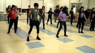 She&#39;s Walking On Me line dance (Dance &amp; Walk Through)