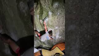 Video thumbnail: Ill Thrill, 8b+. Magic Wood