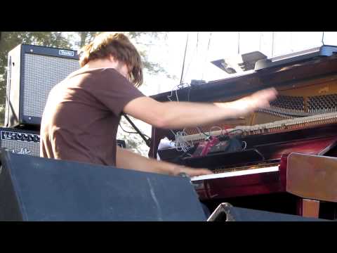 Marco Benevento Trio - Bear Creek 2011 Fearless into Bene & The Jets back into Fearless