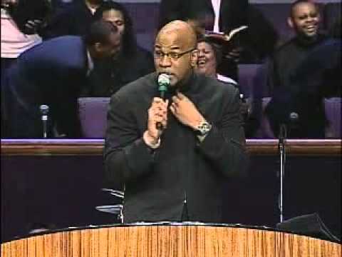 Bishop Lester Love sings Luther Vandross