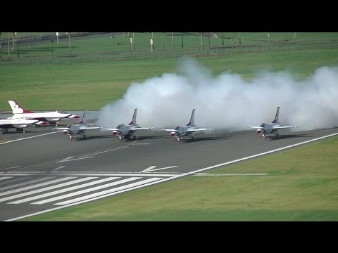 TJSJ Spotting: USAF Thunderbirds Departure!